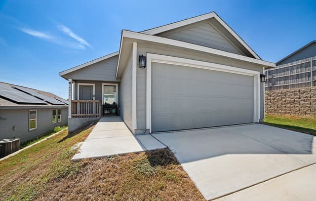rental at 14246  Enfield Fls in San Antonio, TX — photo 1