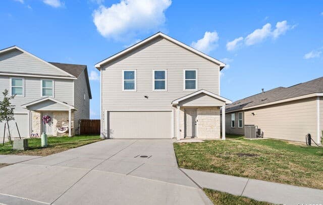 rental at 10707  Sweepback Trl in Converse, TX — photo 1