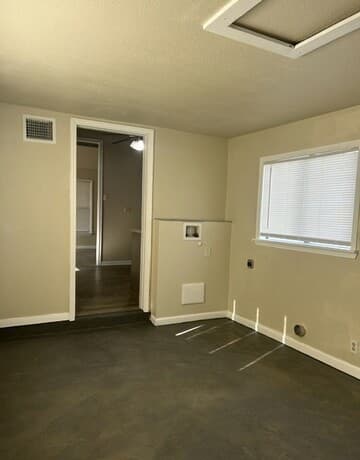 rental at 102  Idell Ave in San Antonio, TX — photo 5