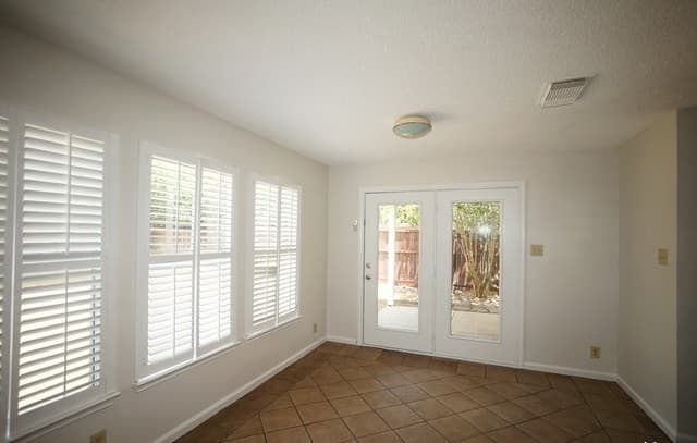 rental at 9  Apple Hills in San Antonio, TX — photo 5