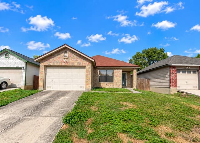 rental at 2307  Dalhart Pass in San Antonio, TX — photo 3