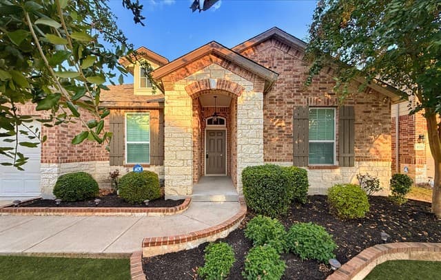 rental at 8530  Briscoe Fields in San Antonio, TX — photo 3