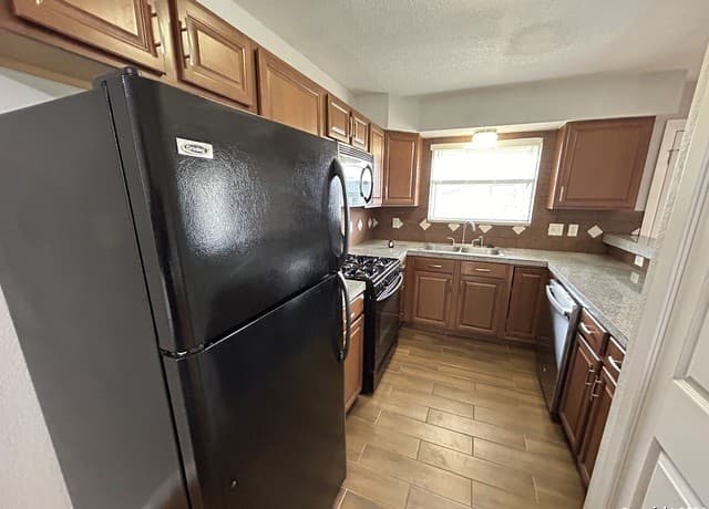 rental at 211  Natalen Ave Unit 211 in San Antonio, TX — photo 3