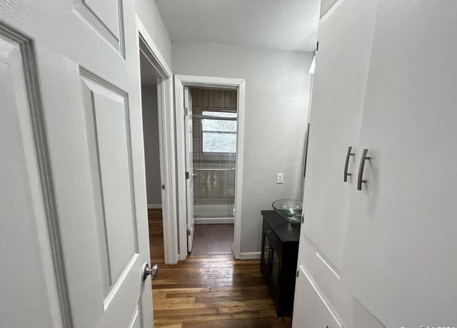 rental at 211  Natalen Ave Unit 211 in San Antonio, TX — photo 4