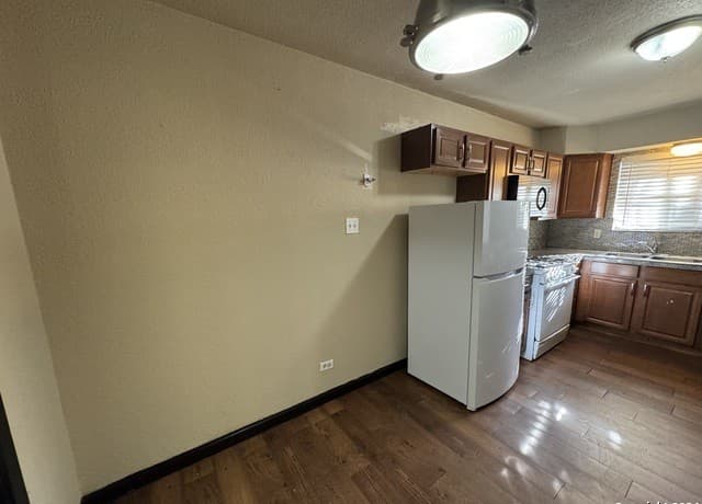 rental at 211  Natalen Ave Unit 103 in San Antonio, TX — photo 3