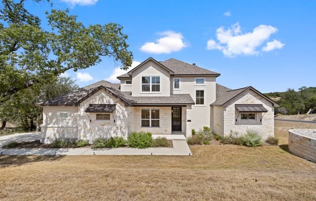 rental at 710 Caballo Trl in Canyon Lake TX