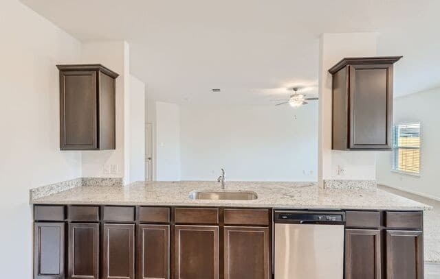 rental at 3961  Prairie Crk in New Braunfels, TX — photo 3