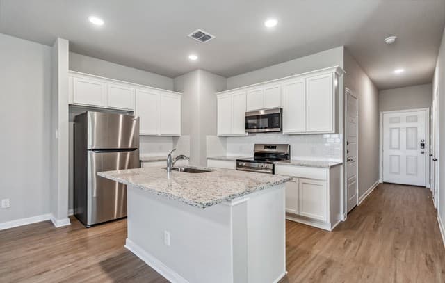 rental at 3908  Abbott Pass Unit 101 in St.Hedwig, TX — photo 4