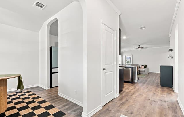 rental at 293  Grey Woodpecker in San Antonio, TX — photo 5