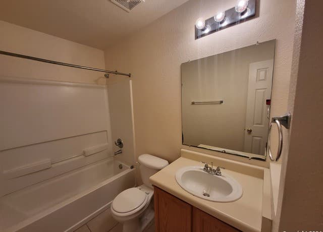 rental at 8935  Maverick Draw in San Antonio, TX — photo 5
