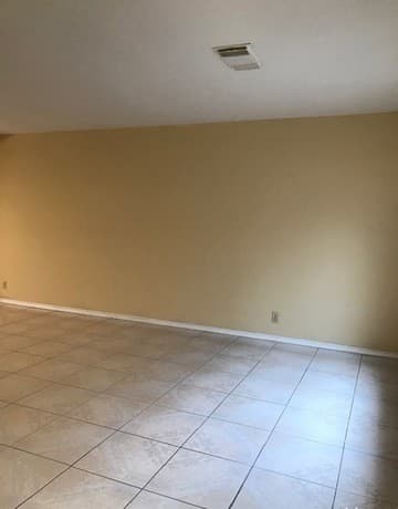 rental at 3716  Candlebrook Ln in San Antonio, TX — photo 4