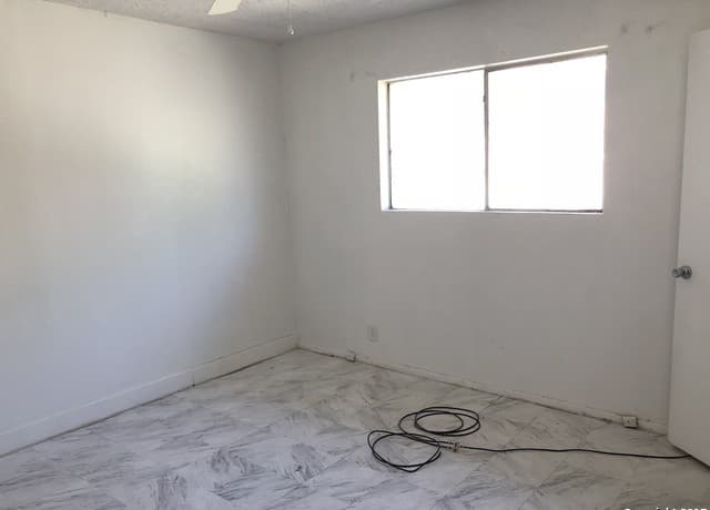 rental at 11127  Belair Dr Unit 1 in San Antonio, TX — photo 4