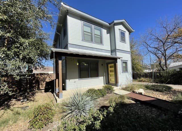 rental at 1138 N Olive St in San Antonio, TX — photo 2