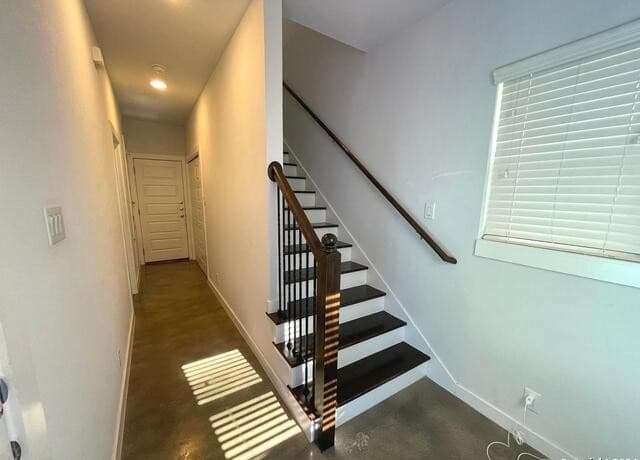 rental at 1138 N Olive St in San Antonio, TX — photo 3