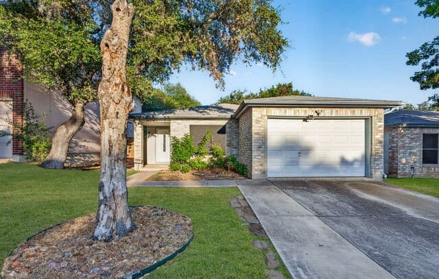 rental at 12914  Ocean Glade in San Antonio, TX — photo 1