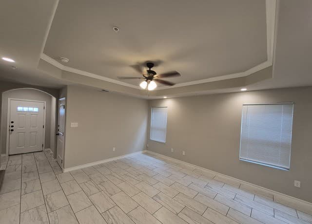 rental at 6311  Luglio Lane Unit 101 in San Antonio, TX — photo 4