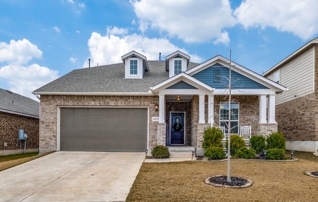 rental at 14535  Running Wolf in San Antonio, TX — photo 1