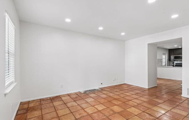 rental at 222 W Craig Pl in San Antonio, TX — photo 4