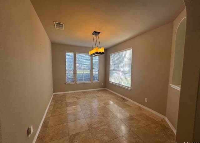 rental at 10702  Arabian Isle in San Antonio, TX — photo 5
