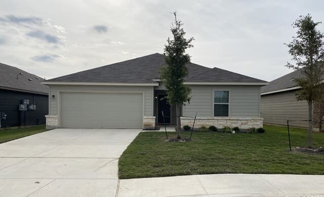 rental at 13519  Sendero Roble in San Antonio, TX — photo 1