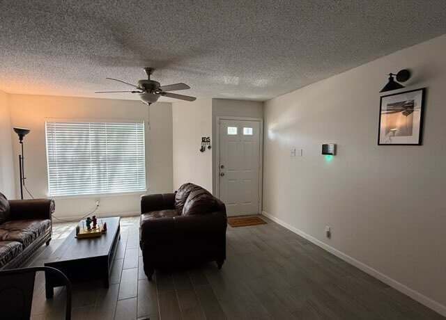 rental at 6855  Columbia Ridge Dr in Converse, TX — photo 2