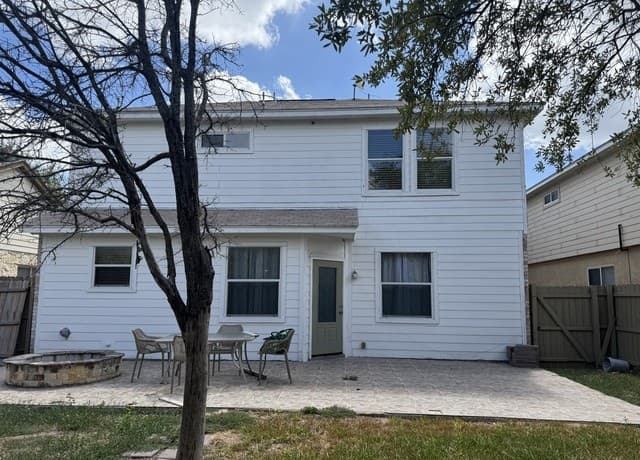 rental at 10543  Weser Rd. in Helotes, TX — photo 2