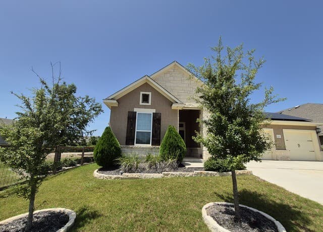 rental at 11612  Hollering Pass in Schertz, TX — photo 2
