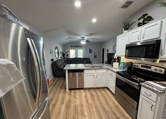 rental at 7302  Aphelion in San Antonio, TX — photo 4