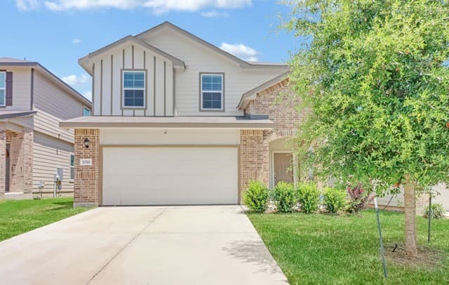 rental at 1310  Brown Pelican Way in San Antonio, TX — photo 1