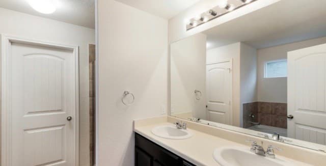 rental at 12927  Whisper Crossing in San Antonio, TX — photo 3