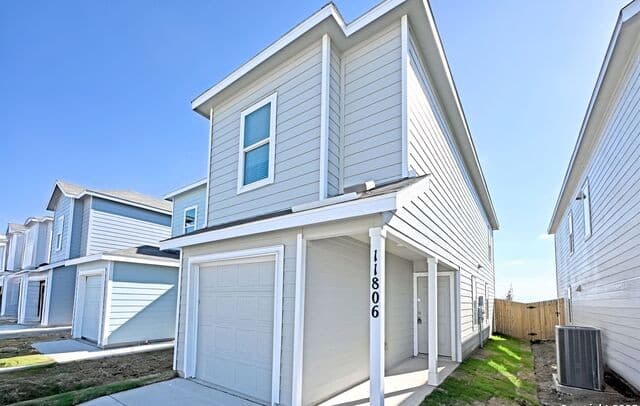 rental at 11806  Bluebell Rdg in Converse, TX — photo 2