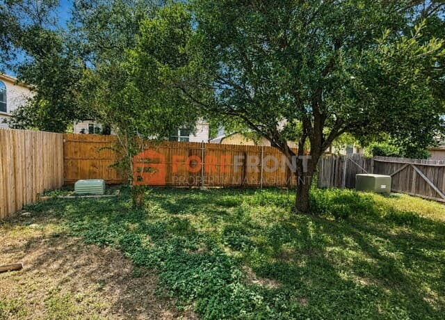 rental at 1310  Bobcat Pass in San Antonio, TX — photo 3