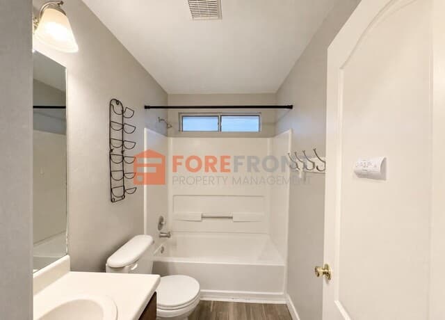 rental at 1310  Bobcat Pass in San Antonio, TX — photo 5