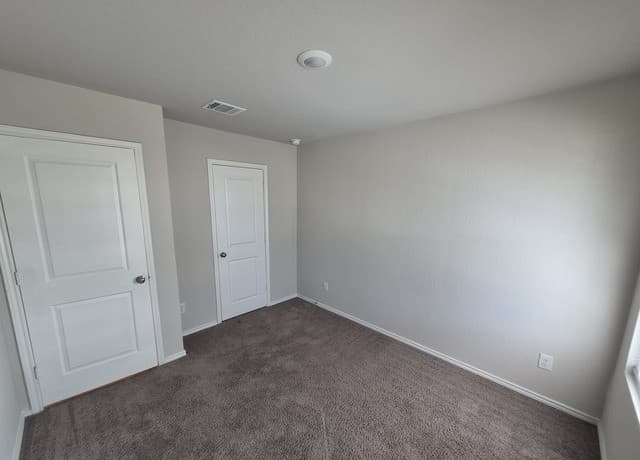 rental at 13231  Thyme Way in St Hedwig, TX — photo 4