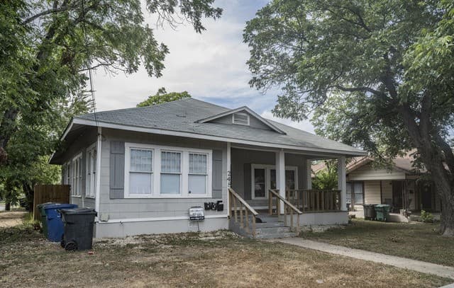 rental at 248  Clifford Ct Unit 101 in San Antonio, TX — photo 1