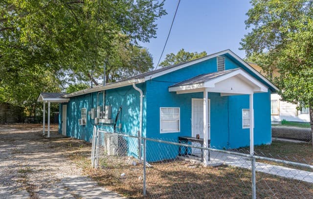 rental at 834  Division Ave Unit B in San Antonio, TX — photo 3
