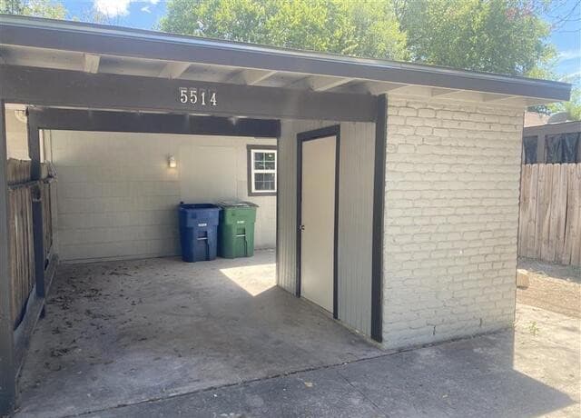 rental at 5514  Little Creek in San Antonio, TX — photo 2