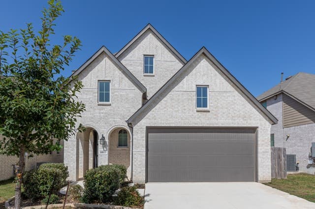 rental at 10833  Coppola in San Antonio, TX — photo 1