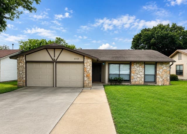 rental at 4948  Champlain in San Antonio, TX — photo 1