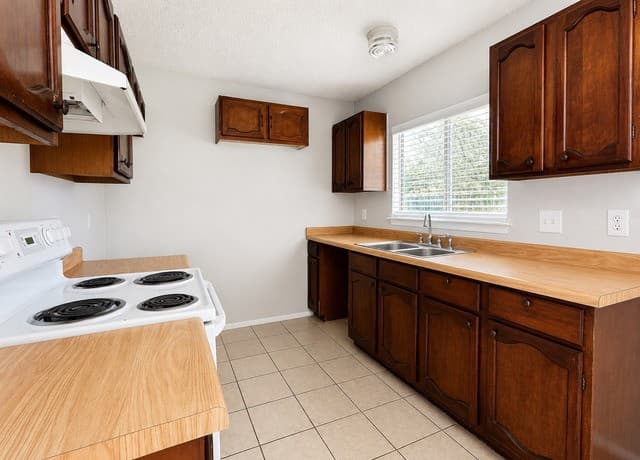 rental at 4948  Champlain in San Antonio, TX — photo 5