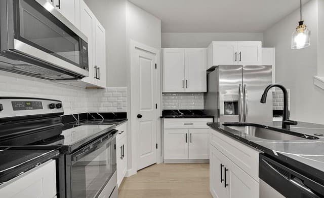 rental at 521  Dakota St Unit 101 in San Antonio, TX — photo 5