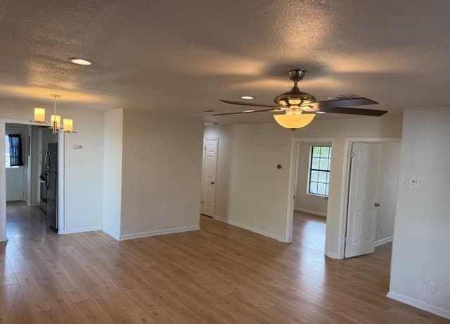 rental at 211  Rivertree in San Antonio, TX — photo 3