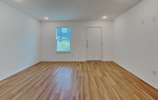 rental at 3034 W Salinas Unit 102 in San Antonio, TX — photo 2