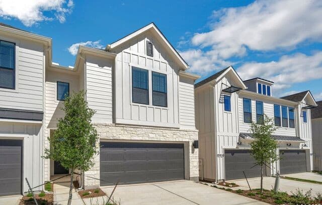 rental at 13632  Giovannis Gdn in San Antonio, TX — photo 3