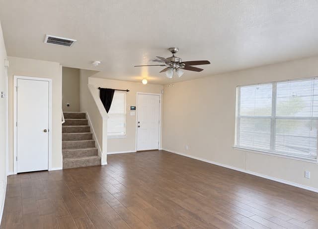rental at 6051  Kensinger Pass in Converse, TX — photo 3