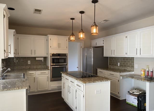 rental at 614  Stoneway Dr in San Antonio, TX — photo 5