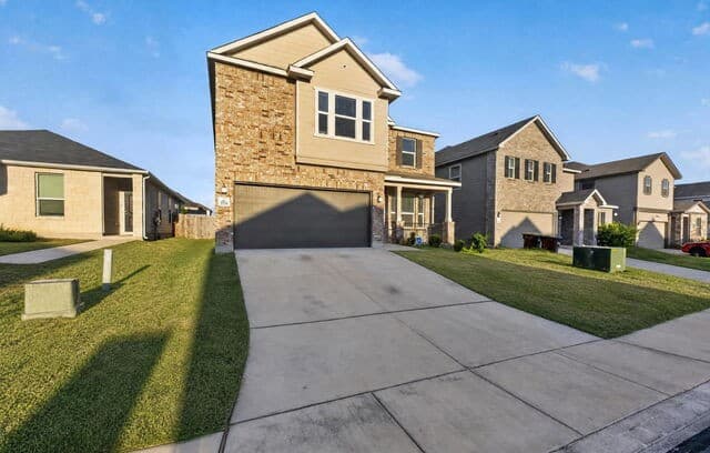 rental at 3536  Under Par in San Antonio, TX — photo 3