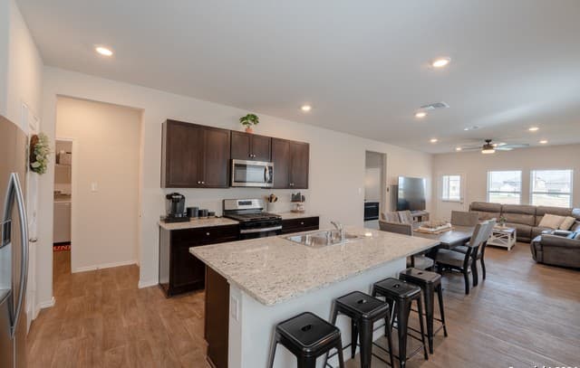 rental at 129  Legendary Trail Loop in Floresville, TX — photo 2