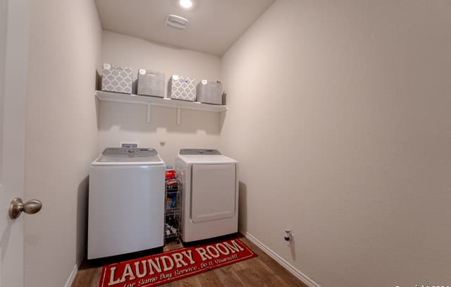 rental at 129  Legendary Trail Loop in Floresville, TX — photo 3