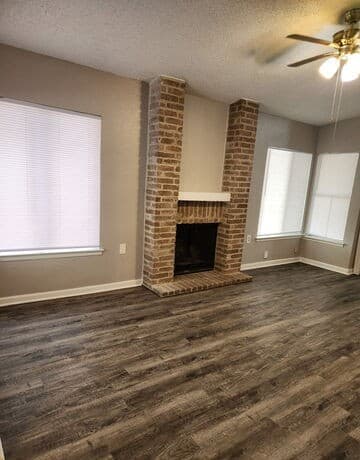 rental at 8422  Clear Meadow in Converse, TX — photo 5